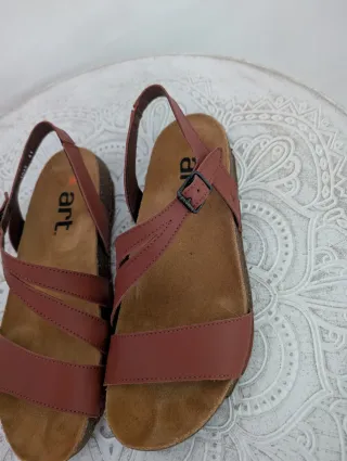 Sandalias piel Art (Como NUEVAS) - Talla 41