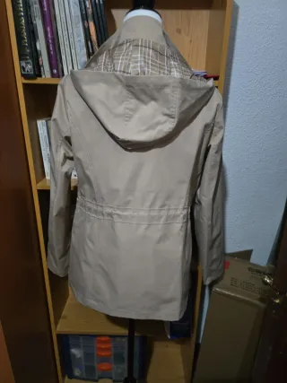 Chaqueta reversible beige y multicolor