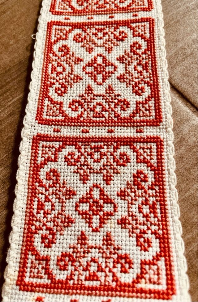 Cenefas bordadas a punto de cruz