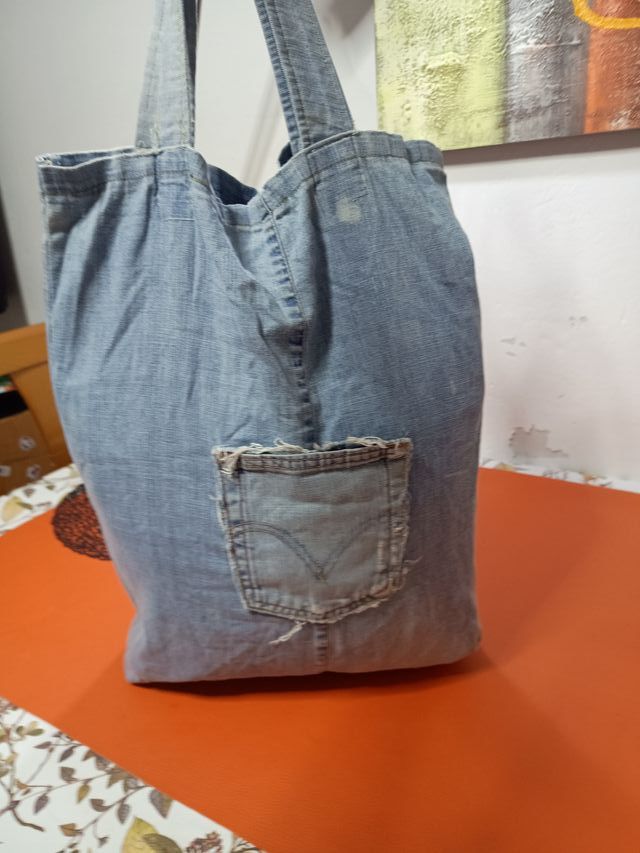 Bolso vaquero grande con asa