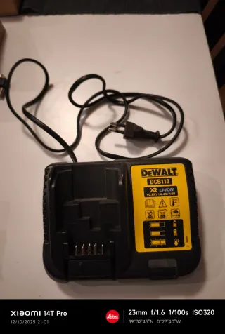 Cargador Batería DeWalt DCB113 XR Li-Ion
