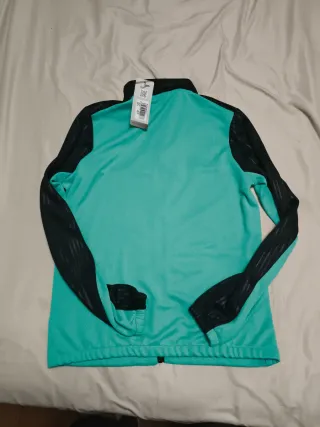 Chaqueta Joma Verde y Negra Hombre, sin usar.