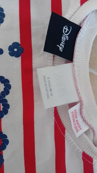Camiseta Minnie. Talla 2 años