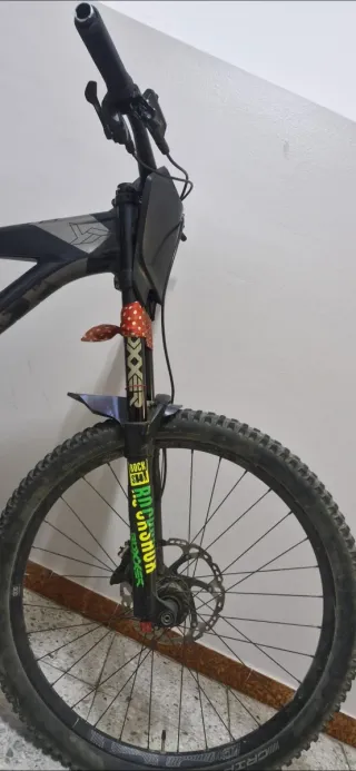 YT Tues 2016 Bicicleta downhill