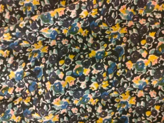 Falda Kookai floral azul y multicolor