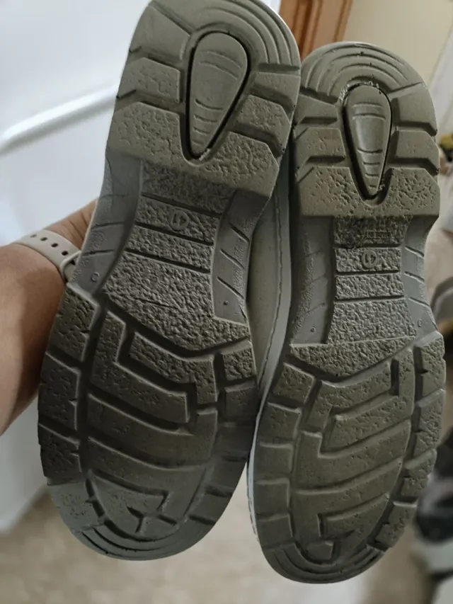 Zapatos de trabajo DELTA PLUS negros