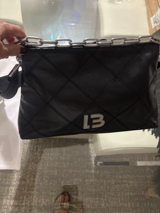 Bolso Bimba y Lola Piel Negro Usado 1 Vez