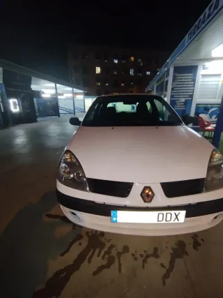 Renault Clio 2004
