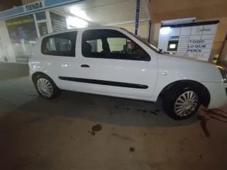 Renault Clio 2004