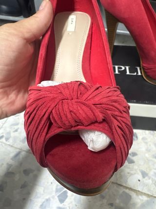 Zapatos Zara tacón rojos peep toe