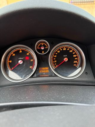 Opel Astra GTC