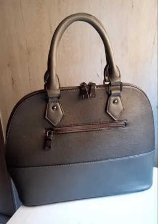 Bolso de mano gris marengo