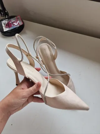 Tacones beige de vestir 40