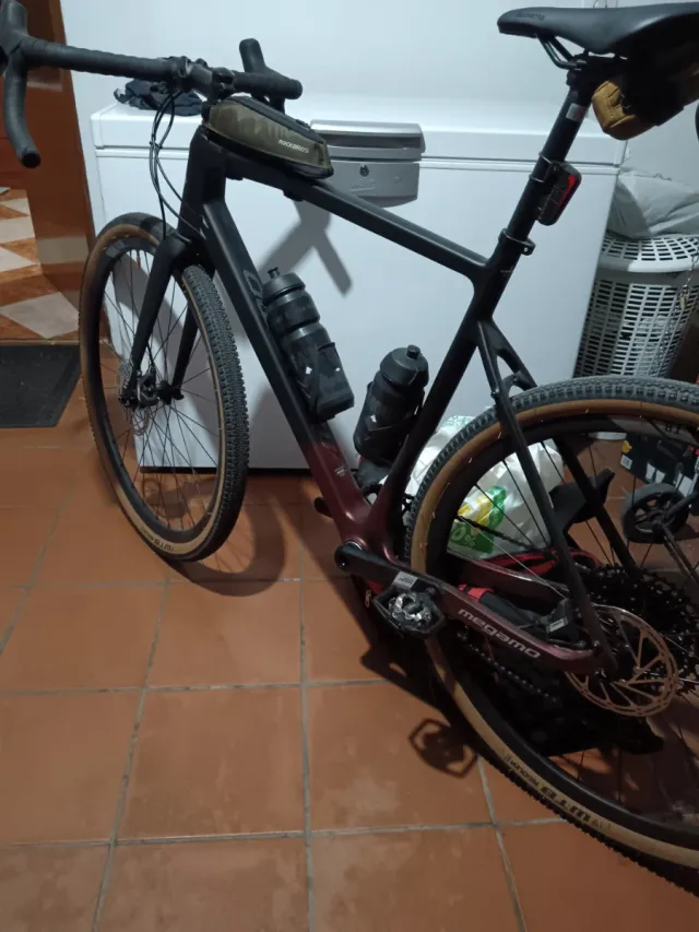 Bicicleta Gravel Megamo West