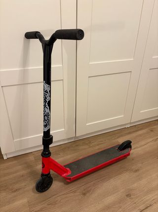 Patinete infantil rojo