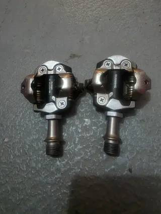 Pedales Shimano XT