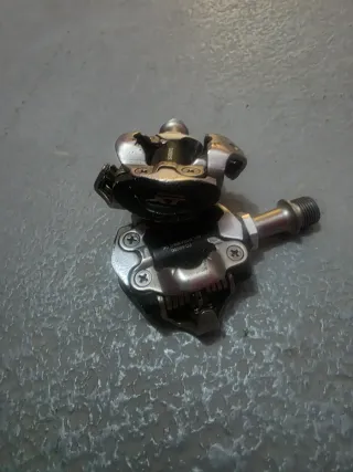 Pedales Shimano XT