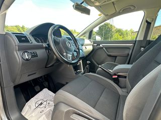 VOLKSWAGEN TOURAN 1.6TDI 105CV 7 PLAZAS 140.000KM!