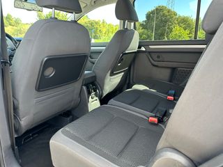 VOLKSWAGEN TOURAN 1.6TDI 105CV 7 PLAZAS 140.000KM!