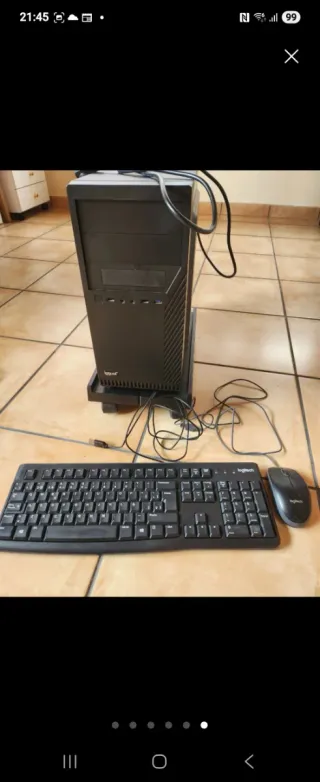 Torre PC con Teclado y Ratón Logitech