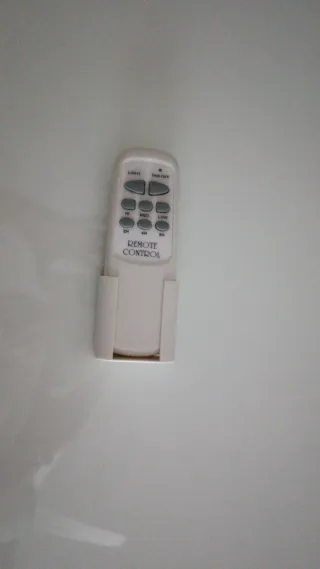 Ventilador de techo plata con mando