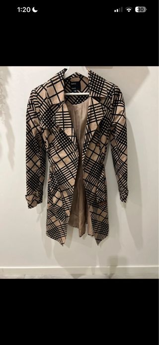 Gabardina de BLANCO cuadros beige y negro