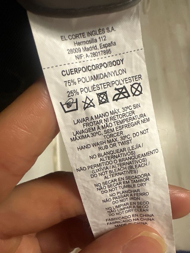 Cortavientos Mountain Pro gris Talla L