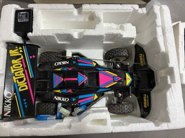 Coche Radiocontrol Nikko Dictator Jr.