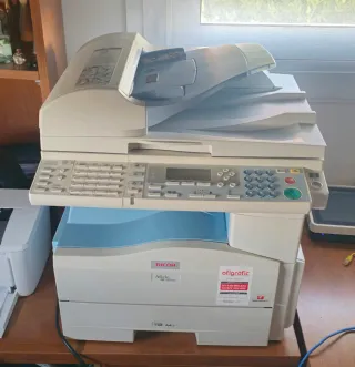 Impresora Ricoh mp201 SPF