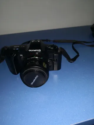 Cámara Olympus OM-101 Power Focus Negra