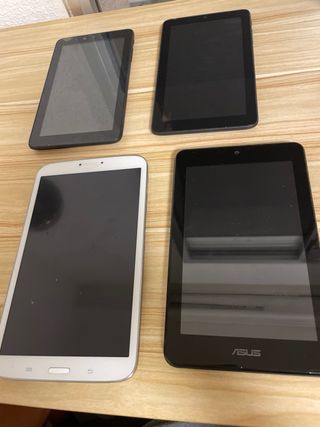 Piezas de Tablet (Negro y Blanco)