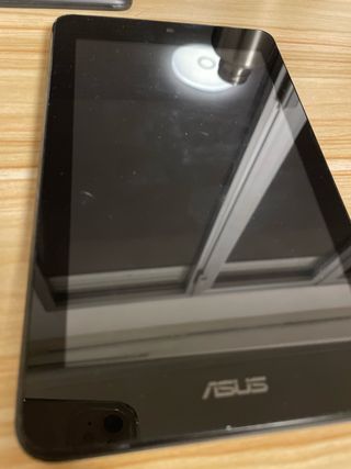 Piezas de Tablet (Negro y Blanco)