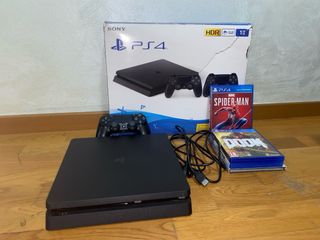PS4 Slim 1TB + 4 Giochi e 1 Controller