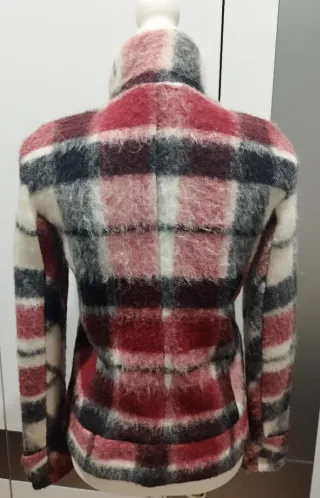 Chaqueta cuadros Zara.