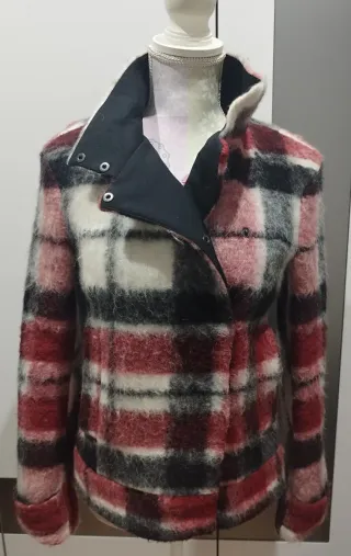 Chaqueta cuadros Zara.