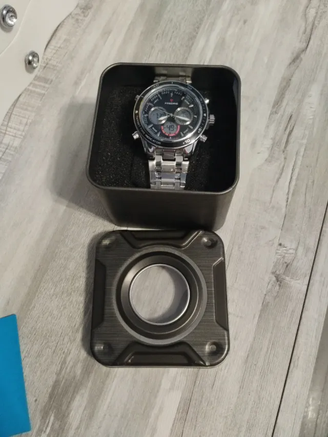 Reloj Fredric Harrison Deportivo Nuevo