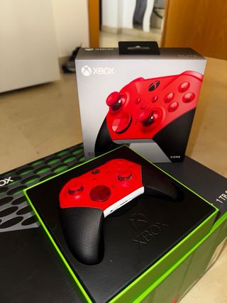 Xbox Series X 1 TB + Elite Core 2 + 2Controller 3 giochi