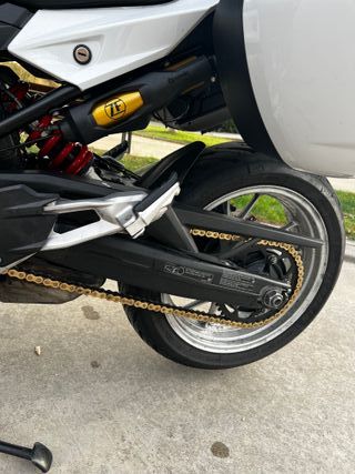 Moto BMW F900 XR limitada A2