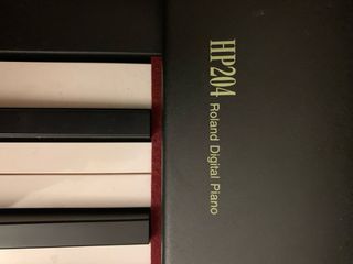 Piano Digital Roland HP204