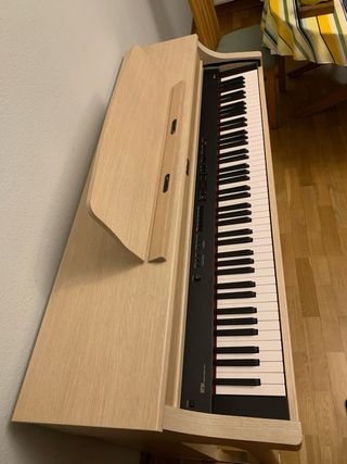 Piano Digital Roland HP204