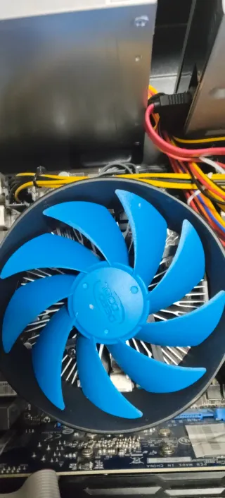 PC Sobremesa Negro AMD 