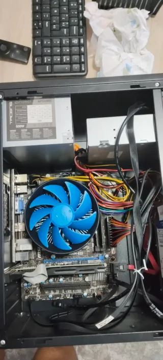 PC Sobremesa Negro AMD 
