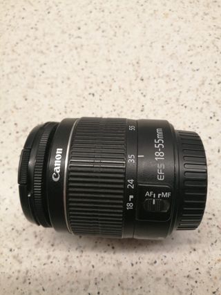 Cámara Canon EOS 550D + 2 objetivos y bolso