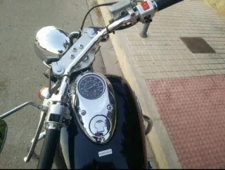 Vendo KYMCO VENOX 250cc (750€)