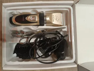 Tosatrice professionale ricaricabile per cani.