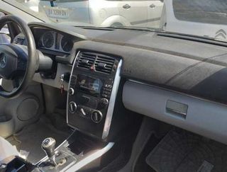 Guantera mercedes-benz clase b b 200 cdi 307607