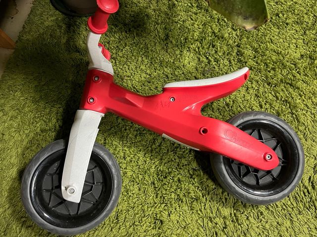 Bicicleta de aprendizaje infantil Chicco