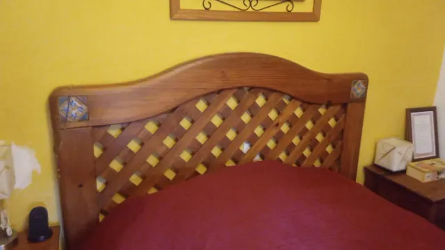 Cabecero y espejo de madera