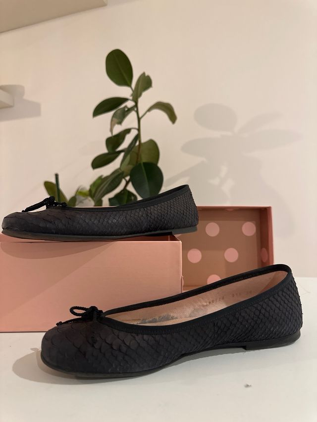 Manoletinas piel negras con lazo