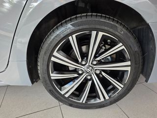 Toyota Corolla 2.0 180H STYLE E-CVT TOURING SPORT